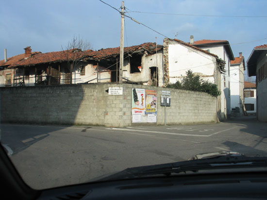 Qui gira a SINISTRA!