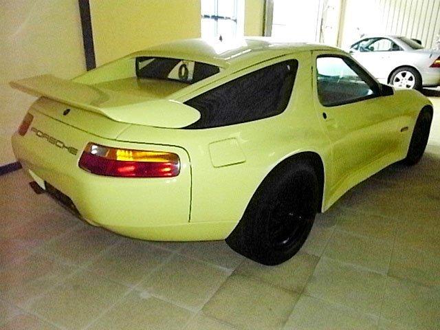 Porsche 928