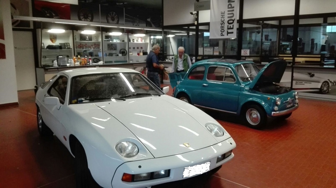 928 s