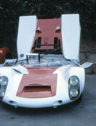 Porsche 910 3