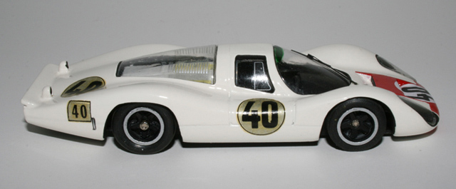 907 4