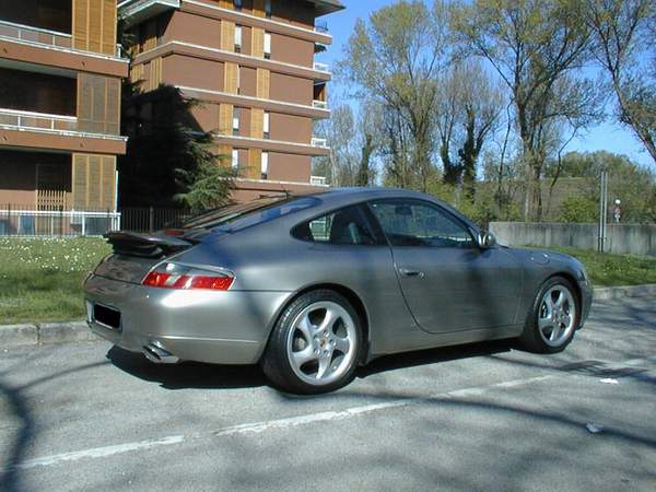 996