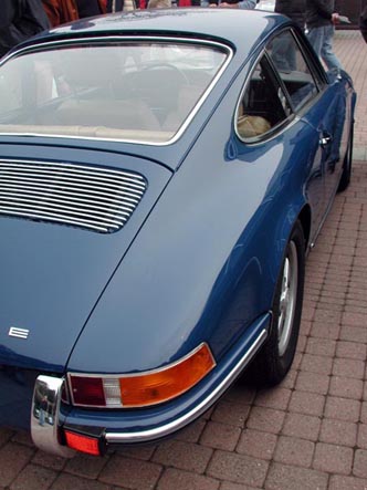 911 T 22