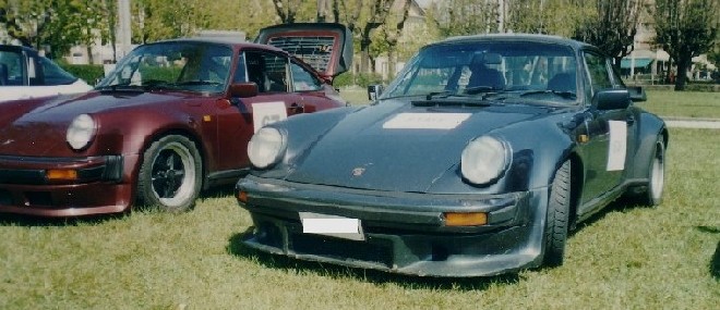 930