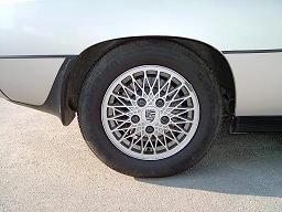 924