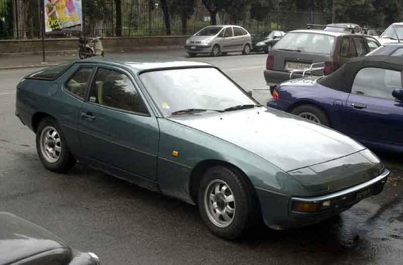 924