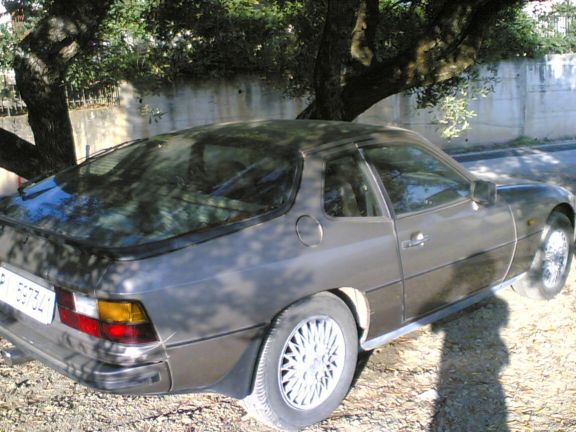 924