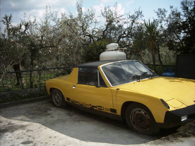 914