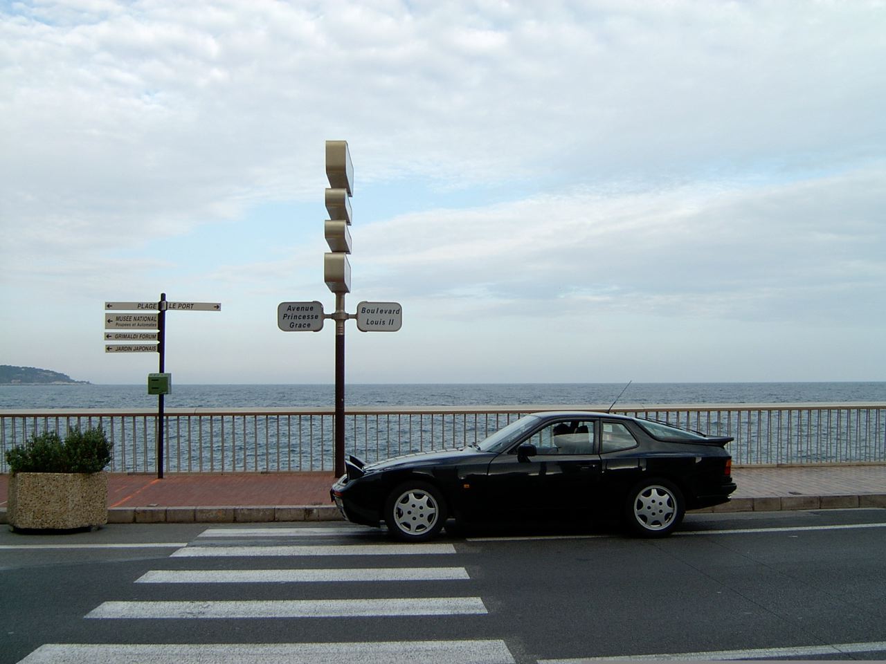 944