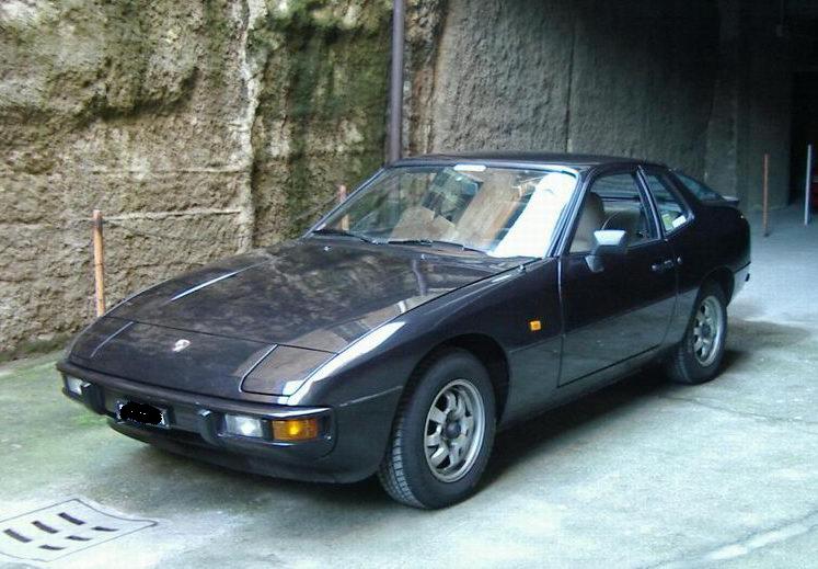 924
