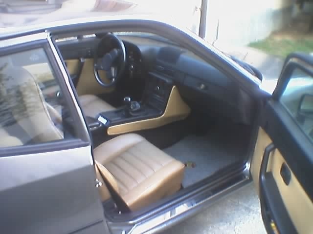 924