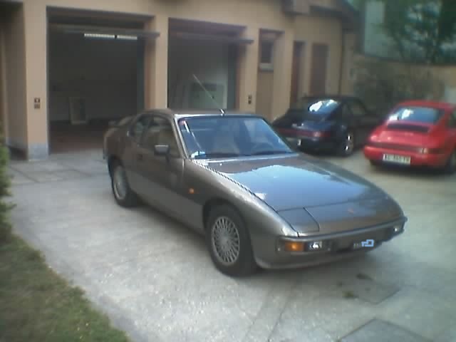 924