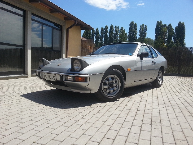 924
