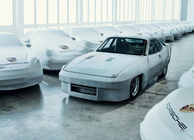 924