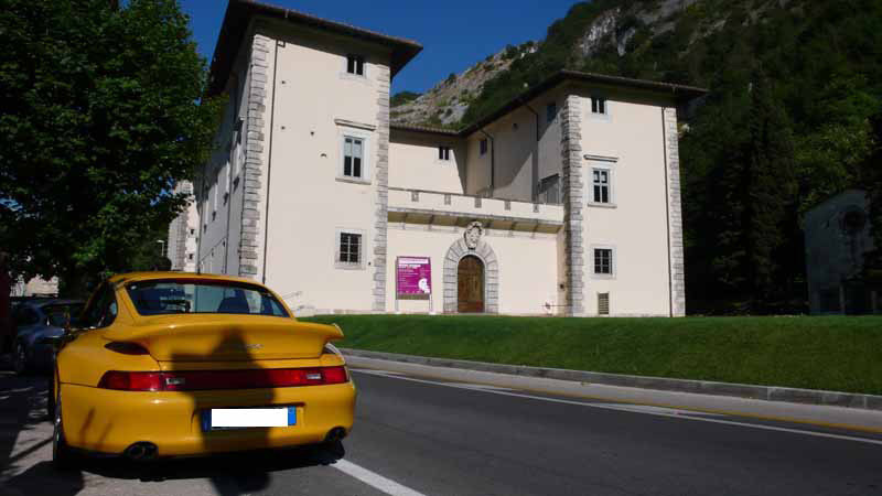 Meeteing point: Castello mediceo di Seravezza