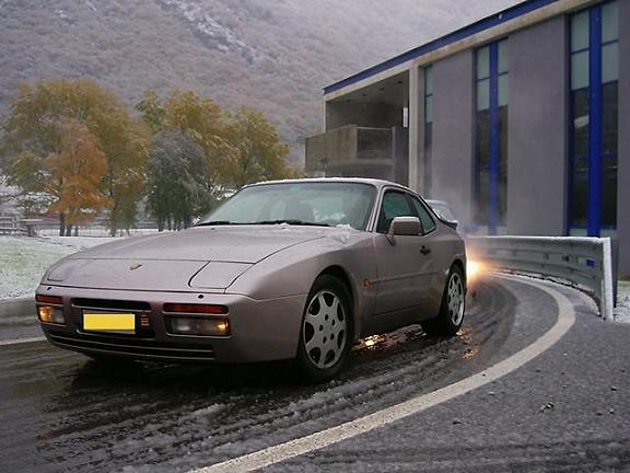 Porsche 944 Turbo SE