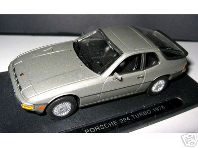 924