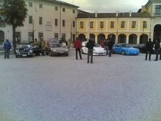 Morris alle iscrizioni