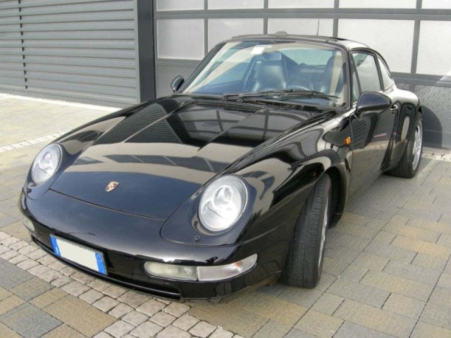 993