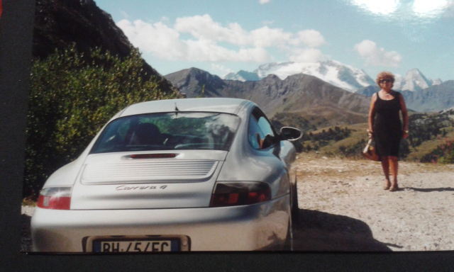 996 4