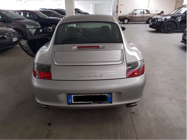 996