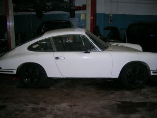 912