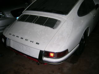 912