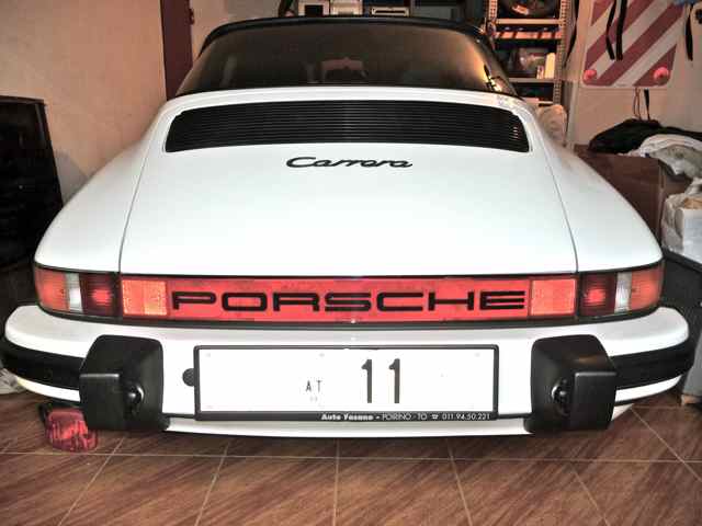 911