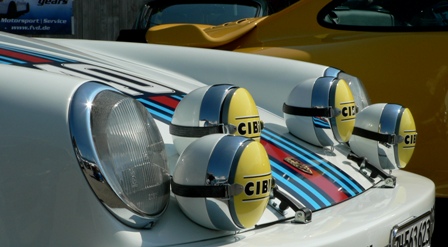 911 r