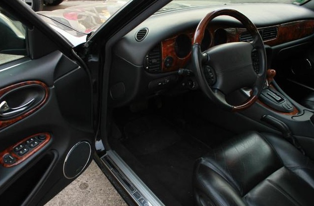 XJR