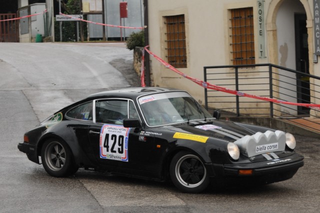 911 2,7 s gruppo 4 M.Y 76 