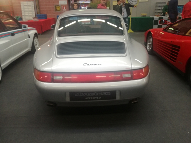 993