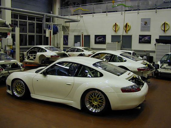 996