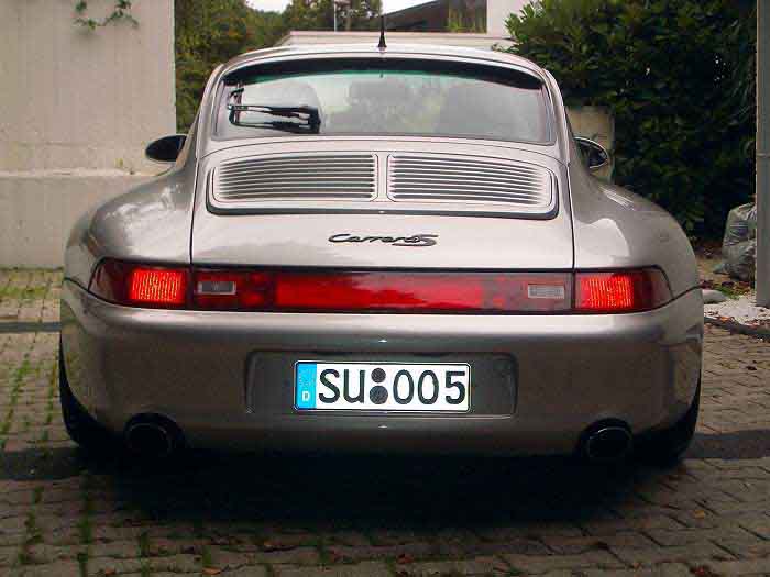 993