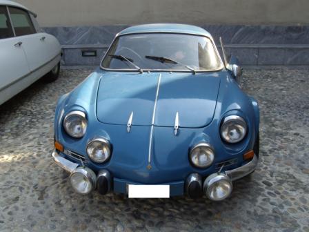 Alpine, comprensiva di spruzzi di fango sui fianchi