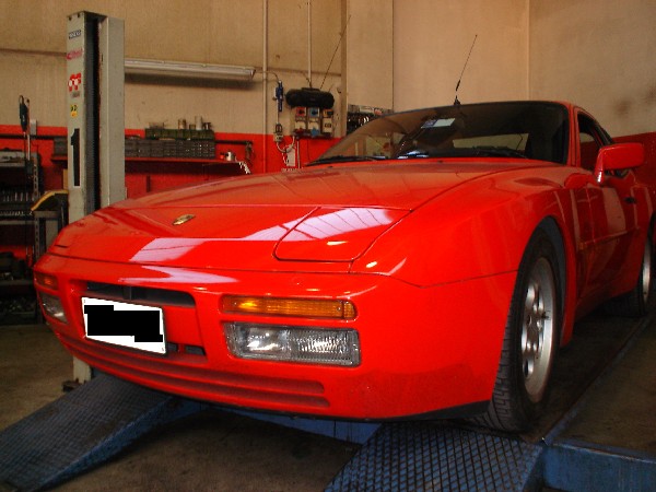 944 TURBO MY85 - 1