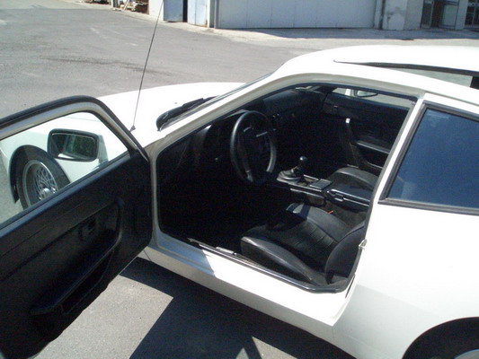 944