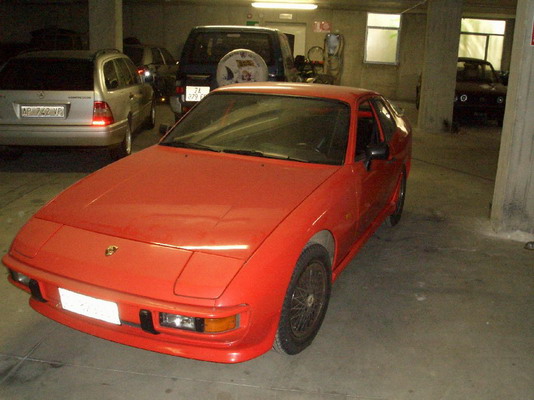 924