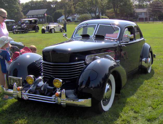 Cord 812