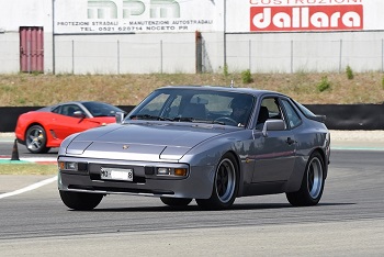 944