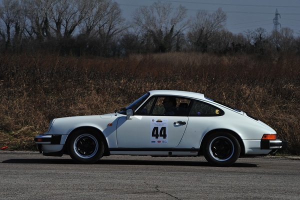 911S 442