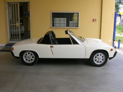 914 2