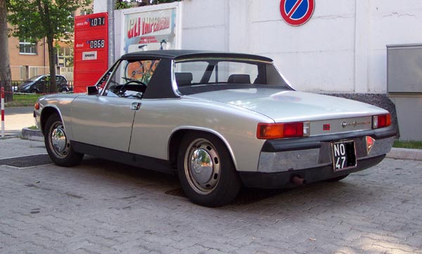 914 1