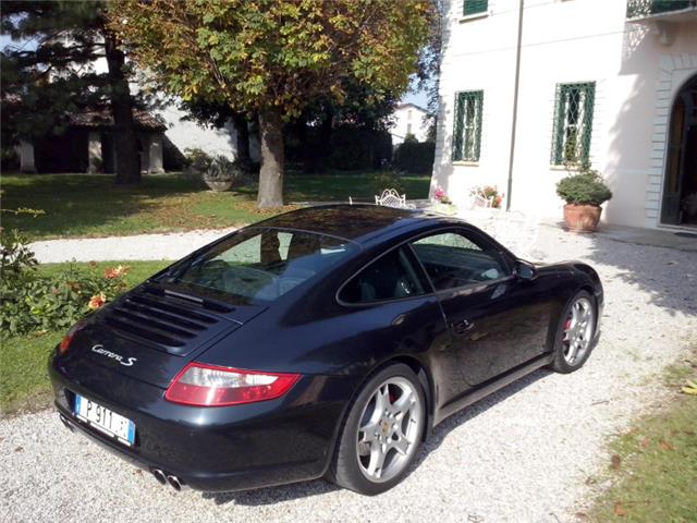 benvenuto da parte mia e della mia 997 S