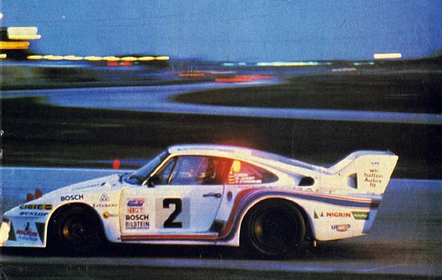 935 J
