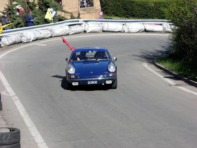 911T