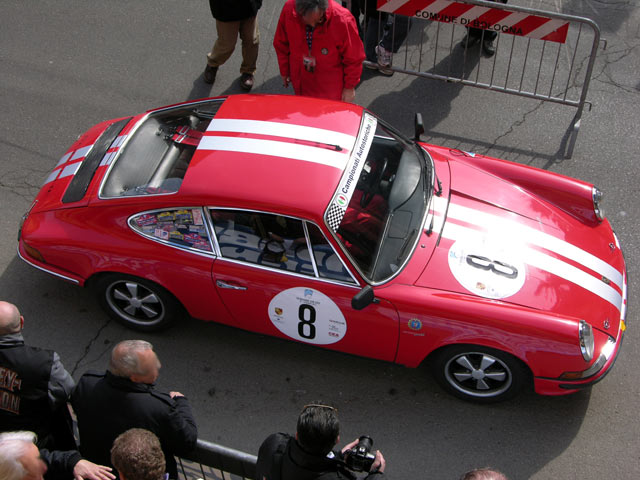 911T