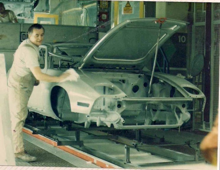 928