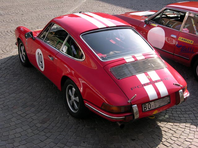 911T