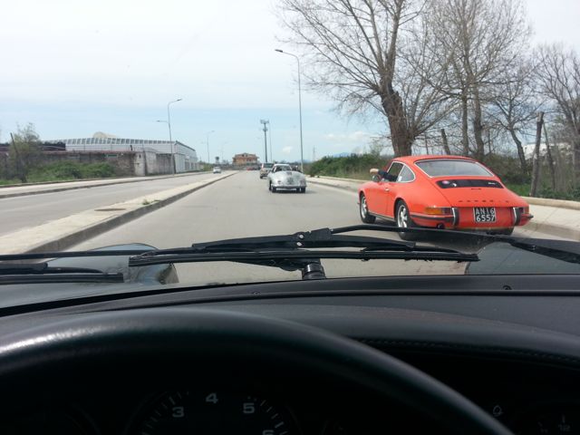 in strada